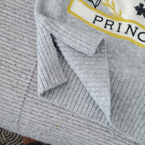 H&M Turtle Neck Sweater by Pringle - Picture 3 of 4